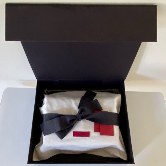 Large Light Grey / Gold Valentino Rockstud Spike Shoulder Bag New With T… - Picture 11 of 15